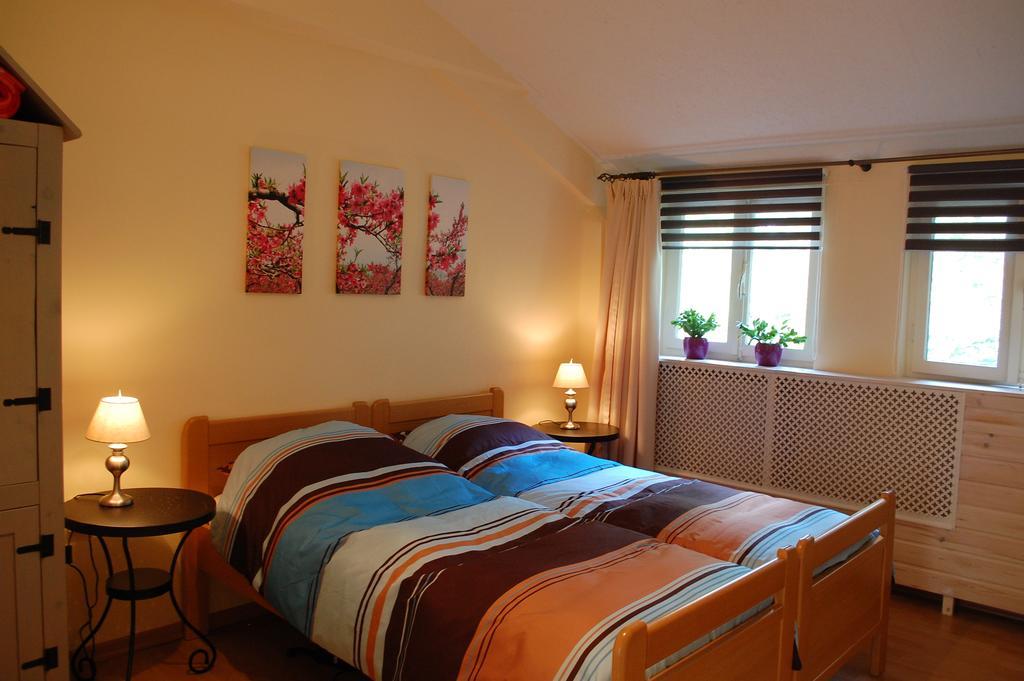 نيريتير B&B Ferme Knaapen الغرفة الصورة